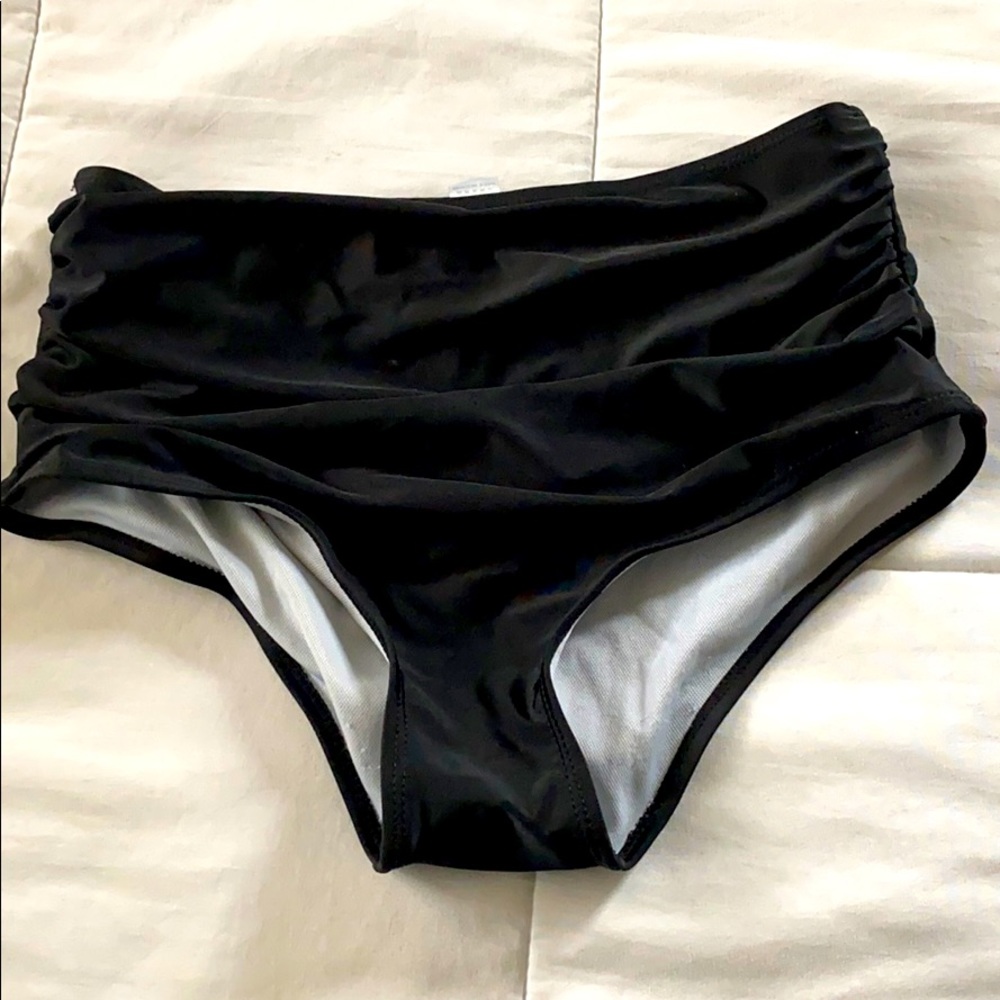 Cupshe M swimsuit high waisted bottoms